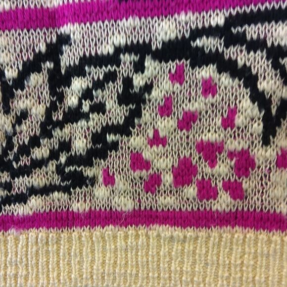 Rainbow Ridge black magenta and cream crew neck sweater - Picture 7 of 8